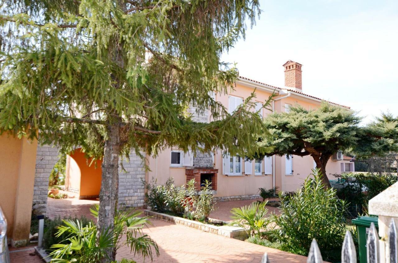 Villa Di Te Nema Пула Экстерьер фото